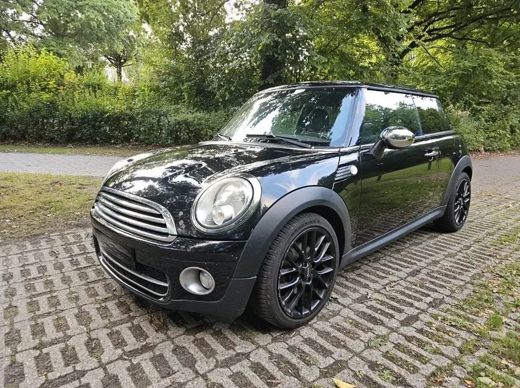 Używany Mini Cooper 109 KM (80 kW) 2009 Czarny Hatchback