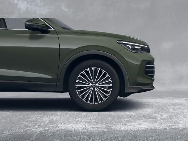 Gebraucht VW Tiguan Elegance 150 PS (110 kW) 2024 Grün SUV