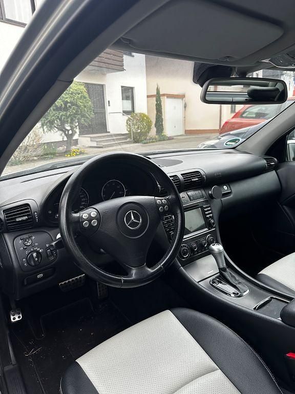 Gebraucht Mercedes CL200 163 PS (119 kW) 2007 Silber Coupé