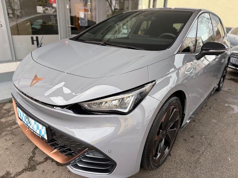 Grau Gebraucht 2023 Cupra Born Kleinwagen | 23.999 € (Guter Preis) - Bild 1/4