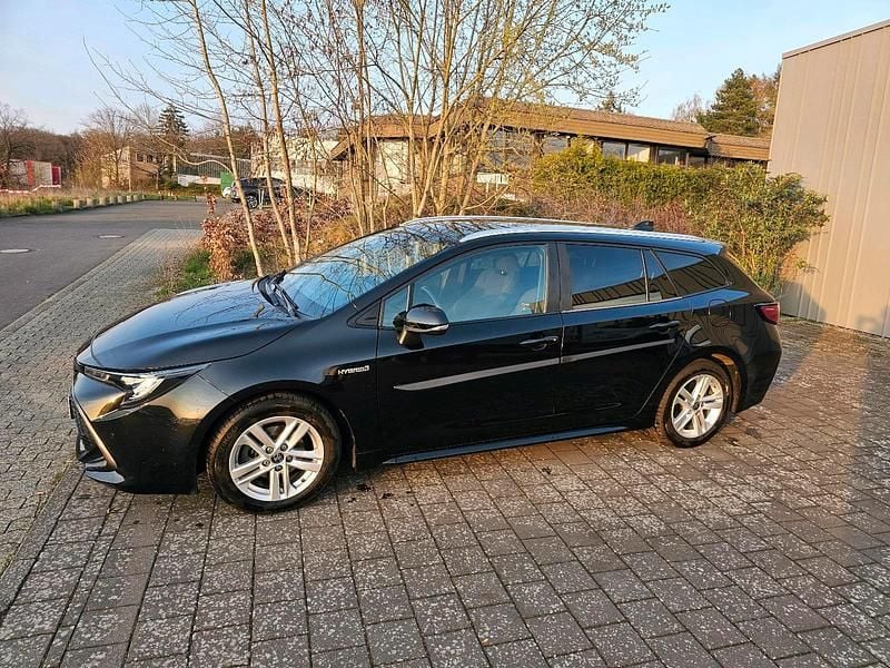 Gebraucht Toyota Corolla 122 PS (89 kW) 2021 Schwarz Kombi