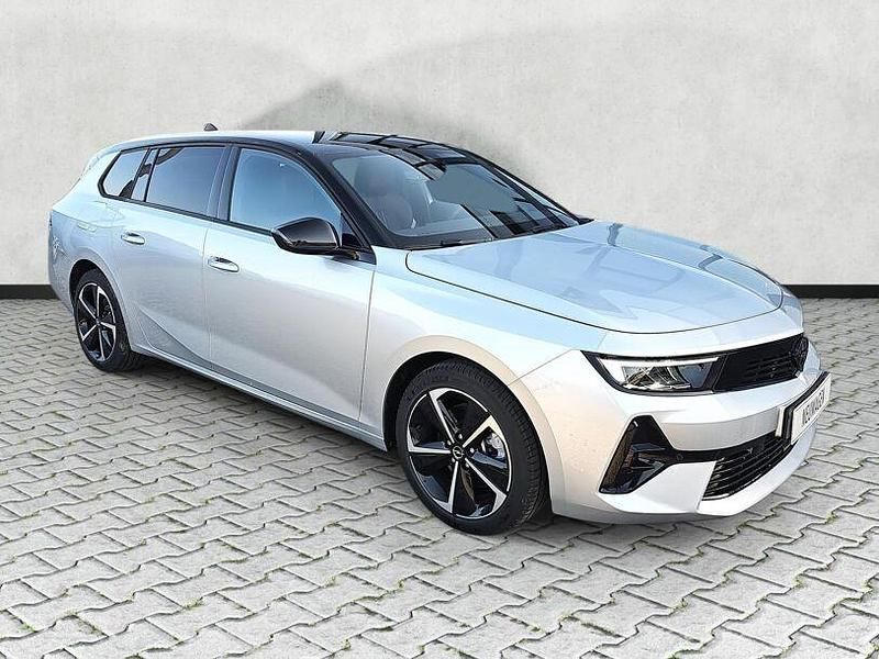 Neu Opel Astra 131 PS (96 kW) 2025 Kristallsilber metallic Kombi