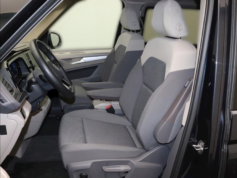 Gebraucht VW T7 136 PS (100 kW) 2023 Blau Van