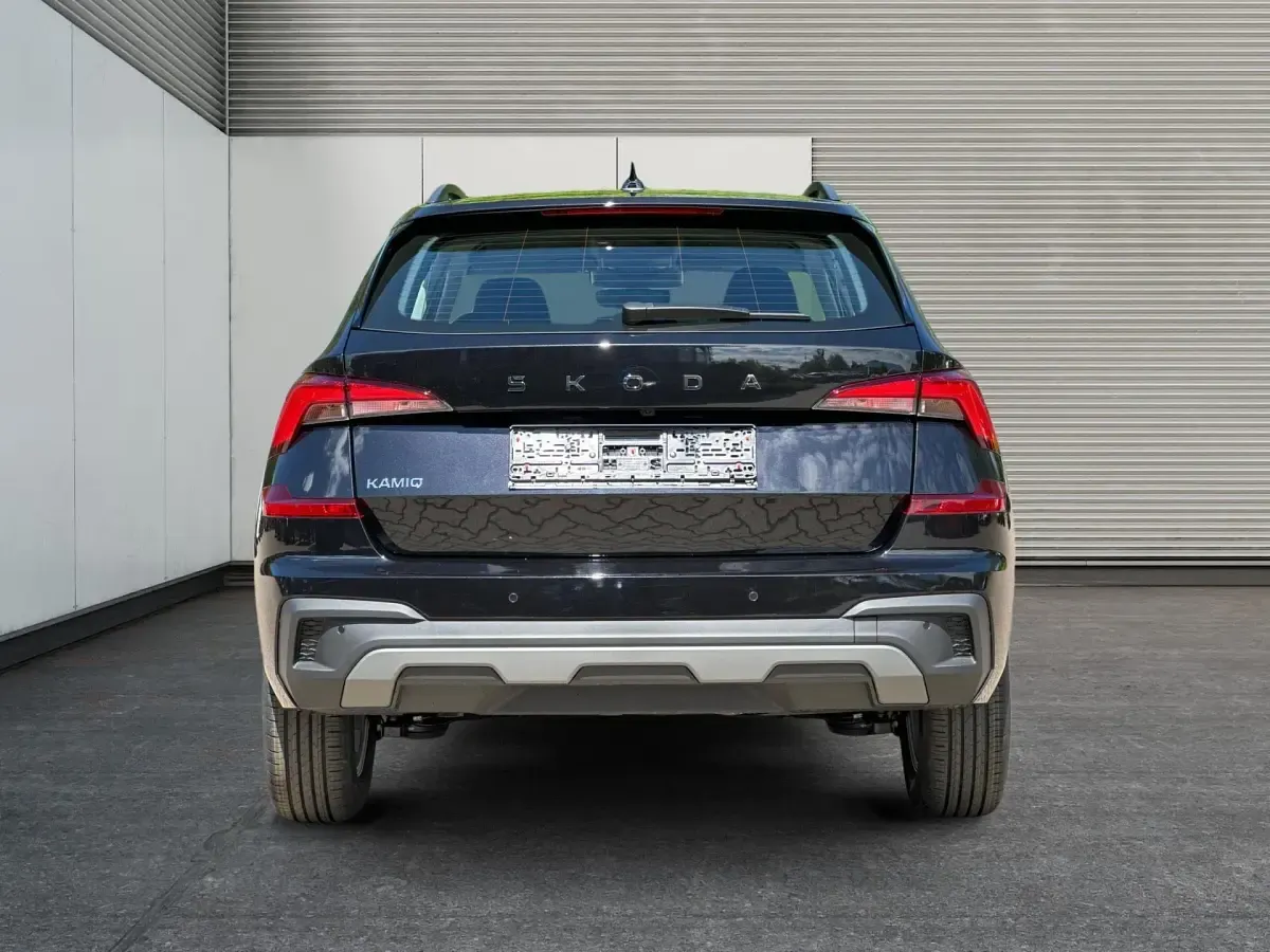 Neu Skoda Kamiq Selection 150 PS (110 kW) 2026 Grau SUV