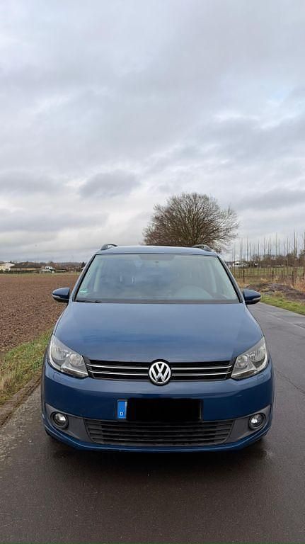 Gebraucht VW Touran Trendline 105 PS (77 kW) 2012 Blau Van / Kleinbus