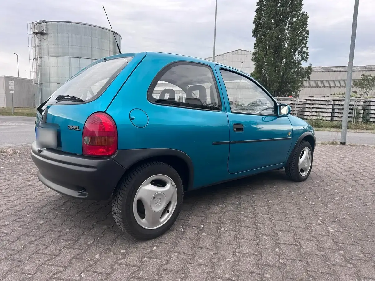 Gebraucht Opel Corsa 45 PS (33 kW) 1993 Grün Kleinwagen