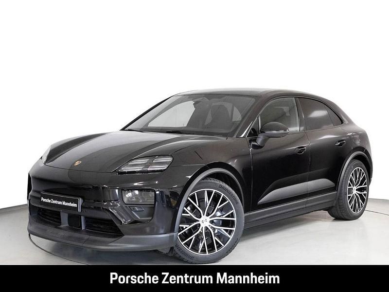 Tiefschwarzmetallic Gebraucht 2025 Porsche Macan SUV | 85.900 € (Superpreis) - Bild 1/4