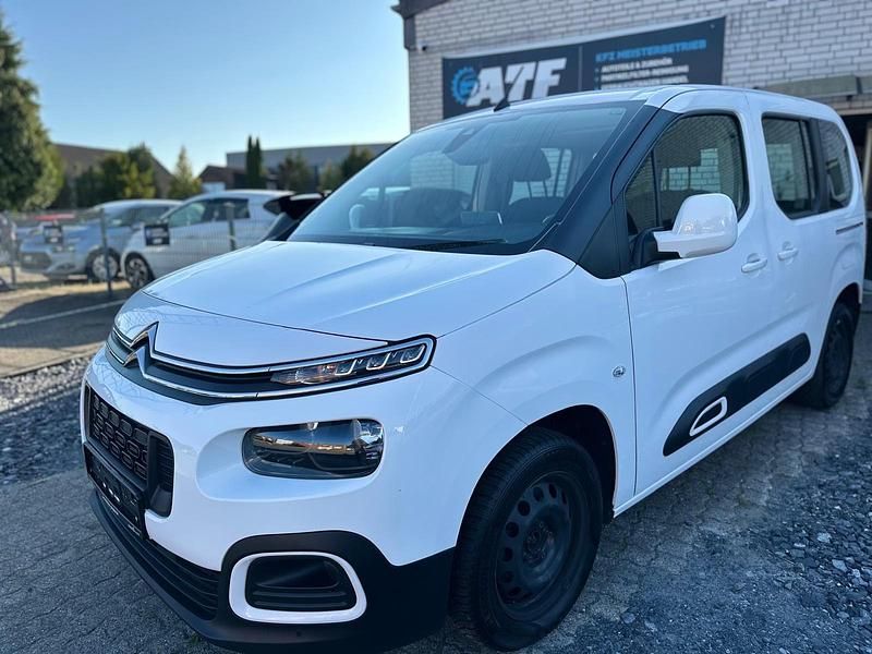 Weiß Gebraucht 2020 Citroën Berlingo Feel Van / Kleinbus | 11.990 € (Superpreis) - Bild 1/4