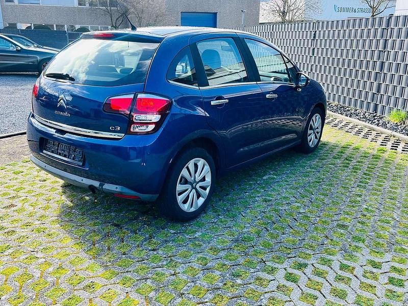 Gebraucht Citroën C3 SELECTION 82 PS (60 kW) 2014 Blau virtuel/metallic Kleinwagen