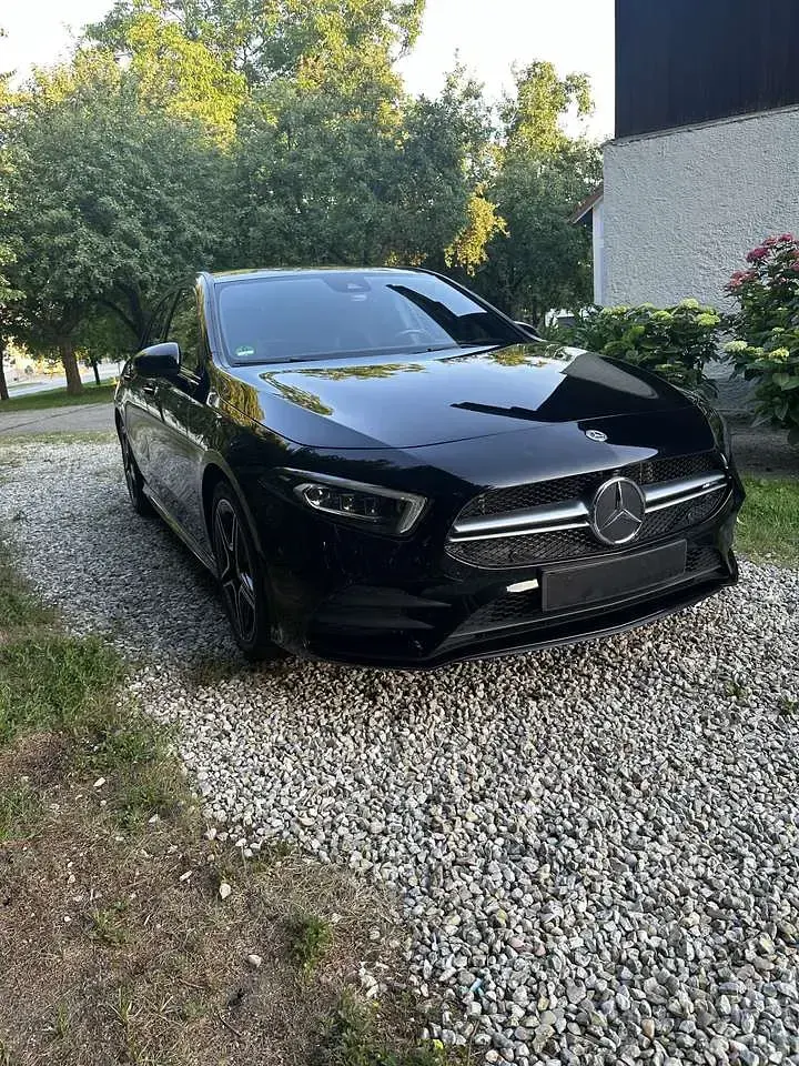 Gebraucht Mercedes A250 AMG line 224 PS (164 kW) 2018 Schwarz Kleinwagen