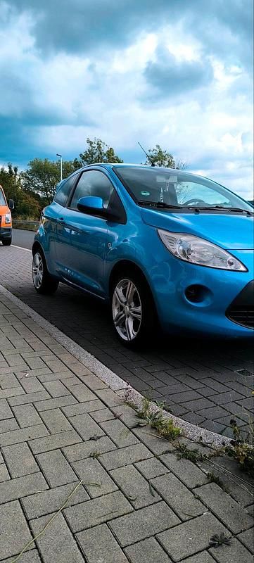 Second-hand Ford Ka 69 CP (50 kW) 2011 Albastru Hatchback