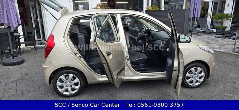 Stone silverbeige Gebraucht 2013 Hyundai i10 Edition Kleinwagen | 3.500 € (Fairer Preis) - Bild 1/4