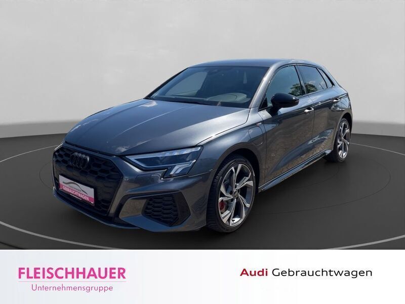 Grau Gebraucht 2023 Audi A3 Sportback e-tron Business Limousine | 31.990 € (Teuer) - Bild 1/4