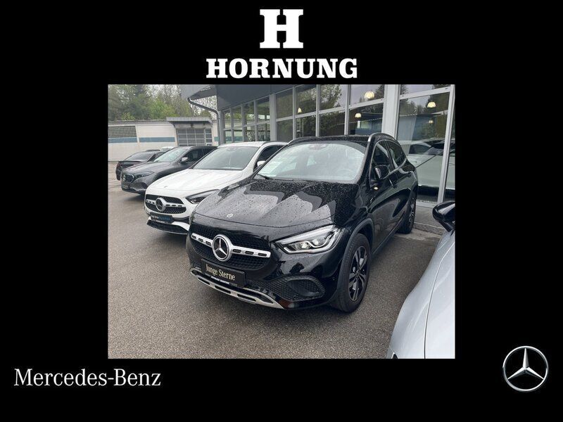 Unilack nachtschwarz Gebraucht 2020 Mercedes GLA200 SUV | 28.900 € (Fairer Preis) - Bild 1/4