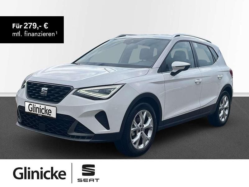 "candy" weiss Gebraucht 2022 Seat Arona FR SUV | 20.490 € (Etwas zu teuer) - Bild 1/3