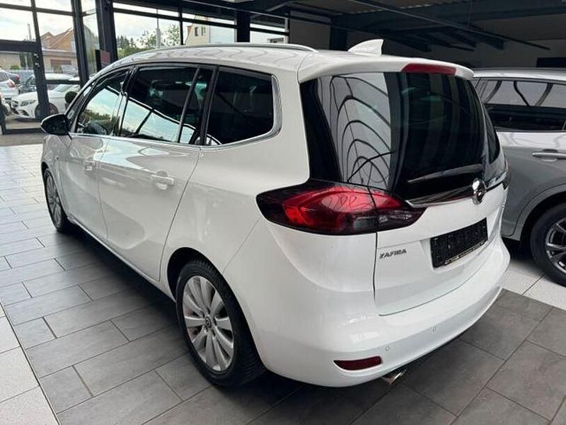 Gebraucht Opel Zafira Innovation 131 PS (96 kW) 2016 Andere Van / Kleinbus