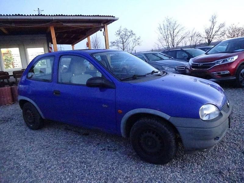 Gebraucht Opel Corsa 54 PS (39 kW) 1998 Blau Limousine