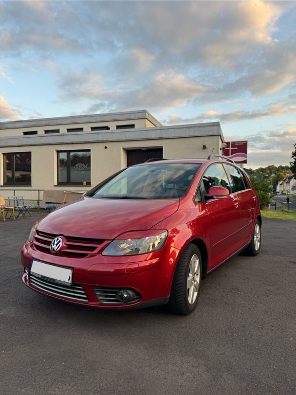 Rot Gebraucht 2007 VW Golf Plus United Van / Kleinbus | 5.500 € (Fairer Preis) - Bild 1/4