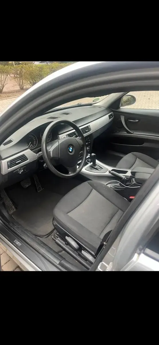 Gebraucht BMW 320 150 PS (110 kW) 2007 Silber Limousine