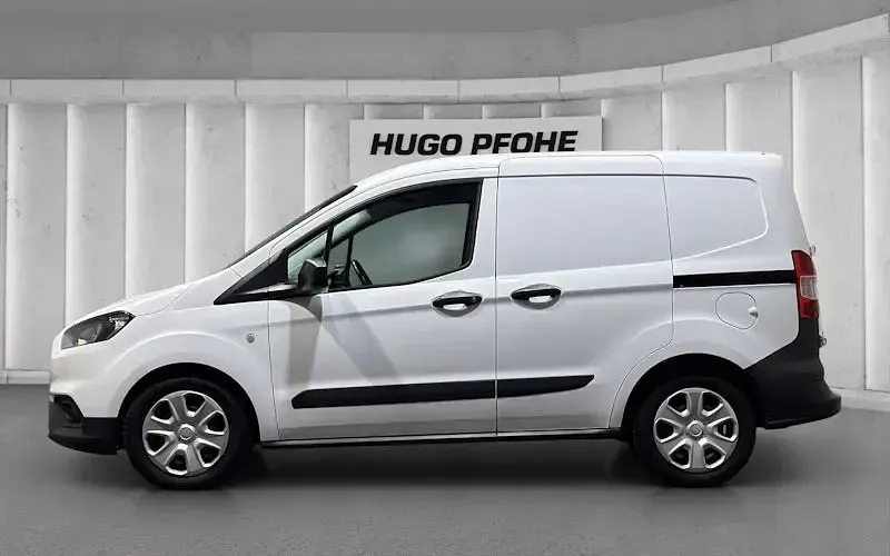 Gebraucht Ford Transit Trend 101 PS (74 kW) 2023 Weiß Van