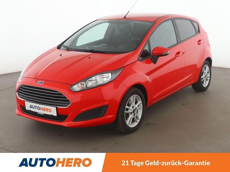 Rot Gebraucht 2014 Ford Fiesta Trend Kleinwagen | 6.490 € (Fairer Preis) - Bild 1/3