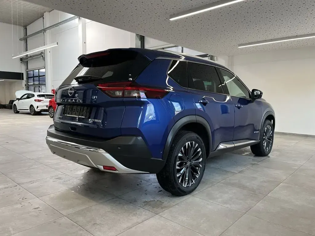 Neu Nissan X-Trail Tekna 213 PS (156 kW) 2026 Blau SUV