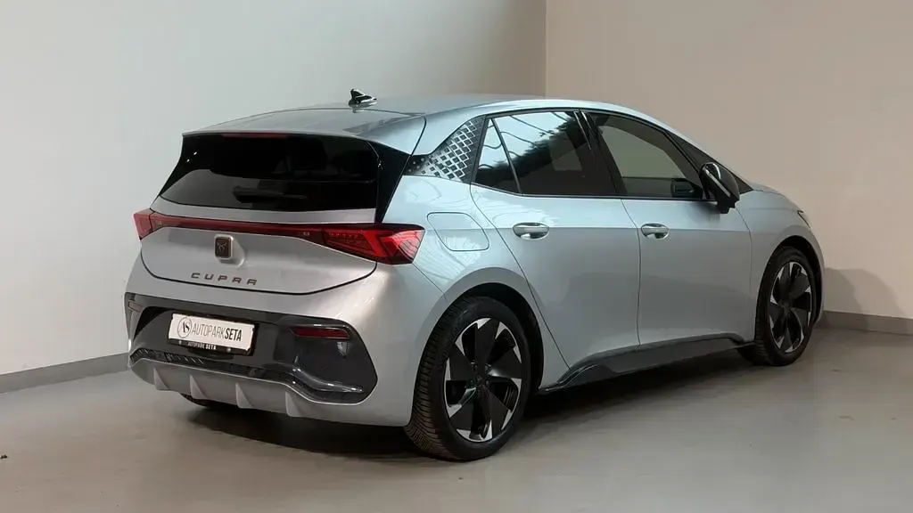 Gebraucht Cupra Born 169 kW (231 PS) 2023 Silber Kleinwagen