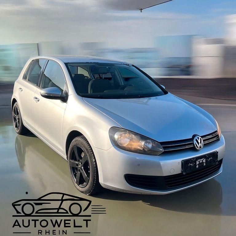 Gebraucht VW Golf VI Comfortline 122 PS (89 kW) 2011 Silber Kleinwagen