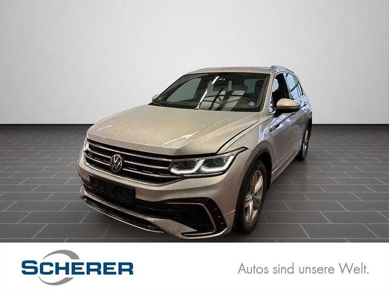 Gebraucht VW Tiguan R-line 150 PS (110 kW) 2023 Reflexsilber metallic (metallic) SUV