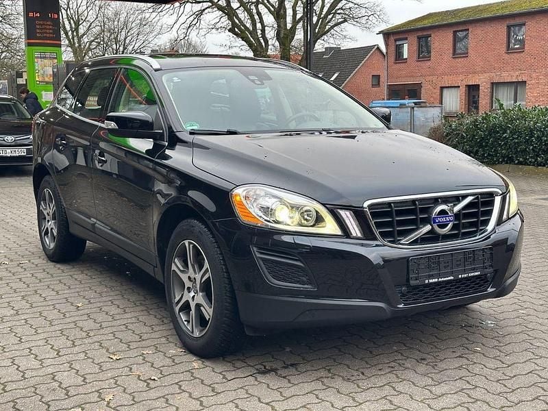 Gebraucht Volvo XC60 Summum 163 PS (119 kW) 2011 Schwarz SUV