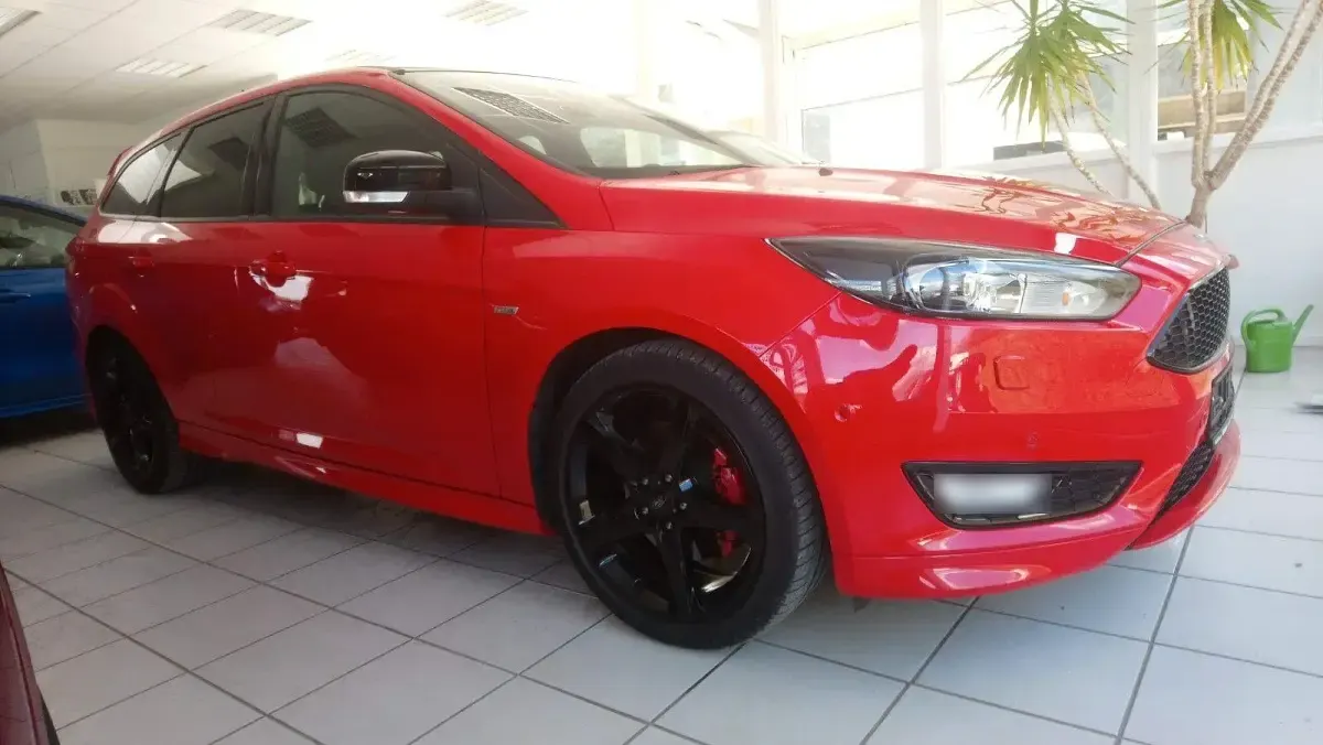 Gebraucht Ford Focus ST-Line 150 PS (110 kW) 2017 Rot Limousine