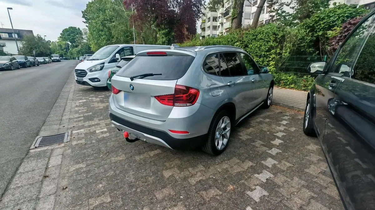 Gebraucht BMW X1 143 PS (105 kW) 2013 Silber SUV