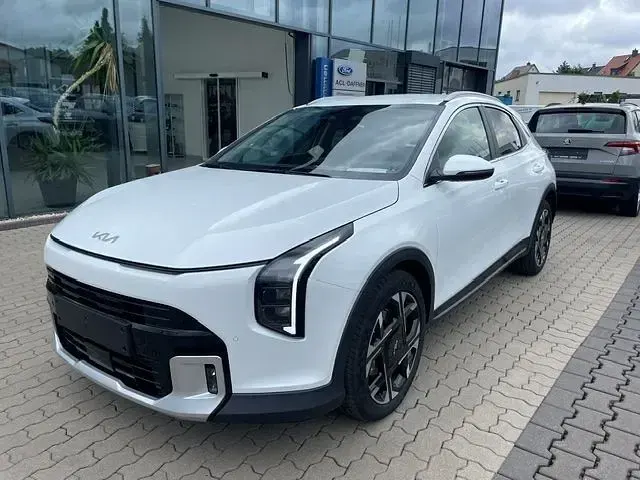 Neu Kia XCeed Spirit 150 PS (110 kW) 2026 Deluxeweiß metallic SUV