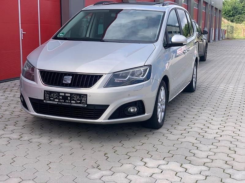 Silber Gebraucht 2012 Seat Alhambra Ecomotive Van / Kleinbus | 7.950 € (Superpreis) - Bild 1/4