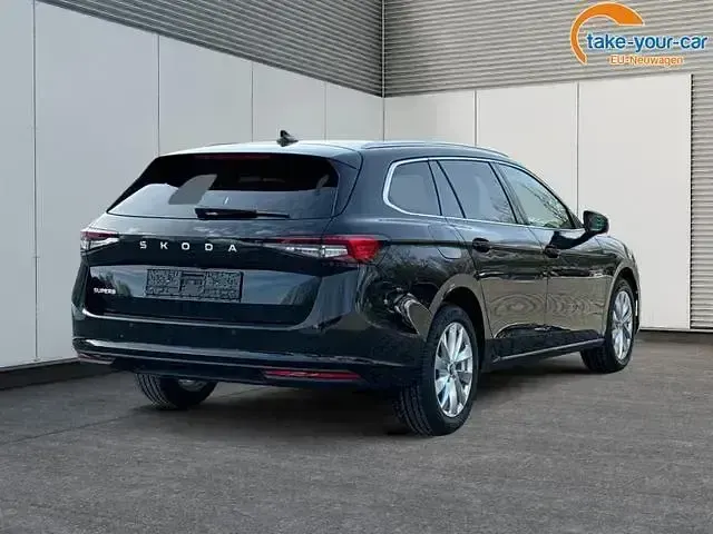 Gebraucht Skoda Superb Selection 150 PS (110 kW) 2026 Onyxschwarz metallic Kombi