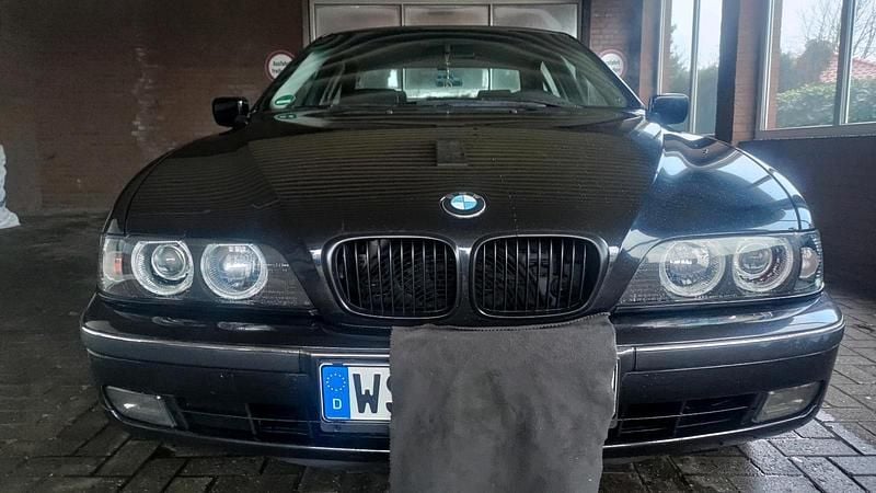 Schwarz Gebraucht 1997 BMW 523 Limousine | 1.250 € (Superpreis) - Bild 1/4