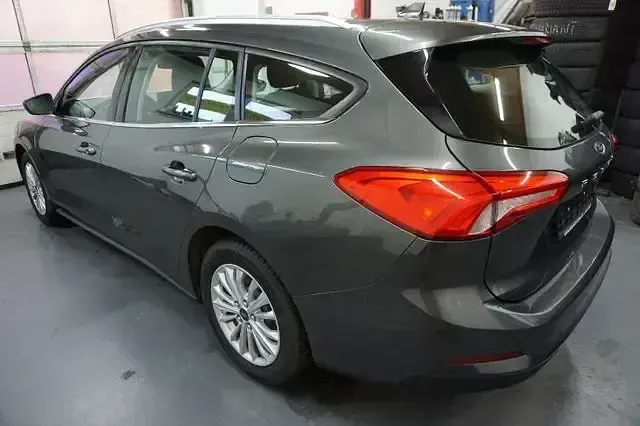 Gebraucht Ford Focus Titanium 125 PS (91 kW) 2011 Andere Limousine