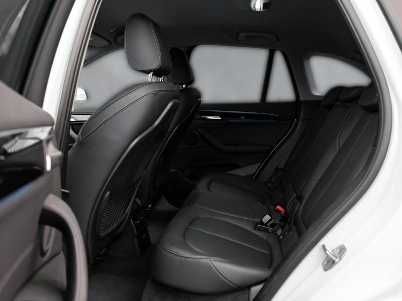 Gebraucht BMW X1 Sport Line 219 PS (161 kW) 2021 Weiß SUV