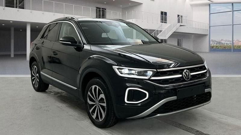 Deep black perleffekt Gebraucht 2025 VW T-Roc IQ Drive SUV | 30.700 € (Superpreis) - Bild 1/4