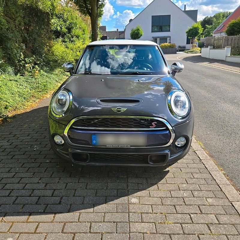 Grau Gebraucht 2017 Mini Cooper S Kleinwagen | 12.399 € (Guter Preis) - Bild 1/4