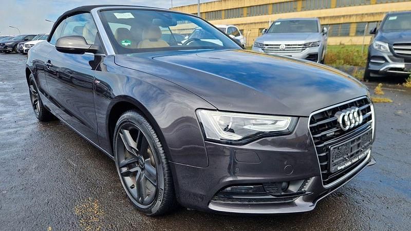 Grau Gebraucht 2016 Audi A5 Cabriolet S-Line Cabrio | 23.499 € (Fairer Preis) - Bild 1/4