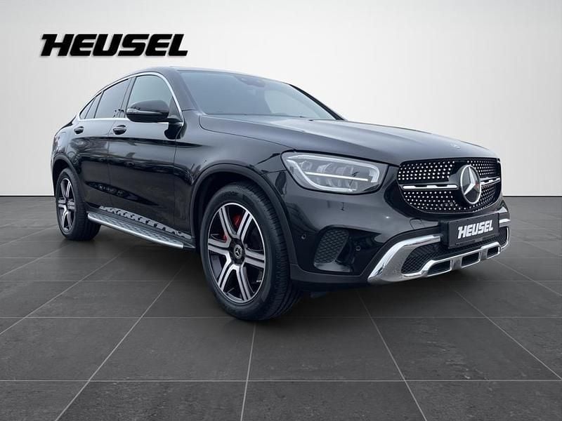 Gebraucht Mercedes GLC220 194 PS (142 kW) 2019 Metalliclack obsidianschwarz Coupé