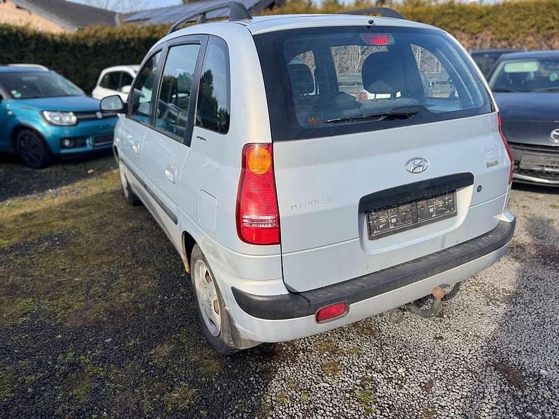 Gebraucht Hyundai Matrix GLS 103 PS (75 kW) 2003 Silber Van / Kleinbus