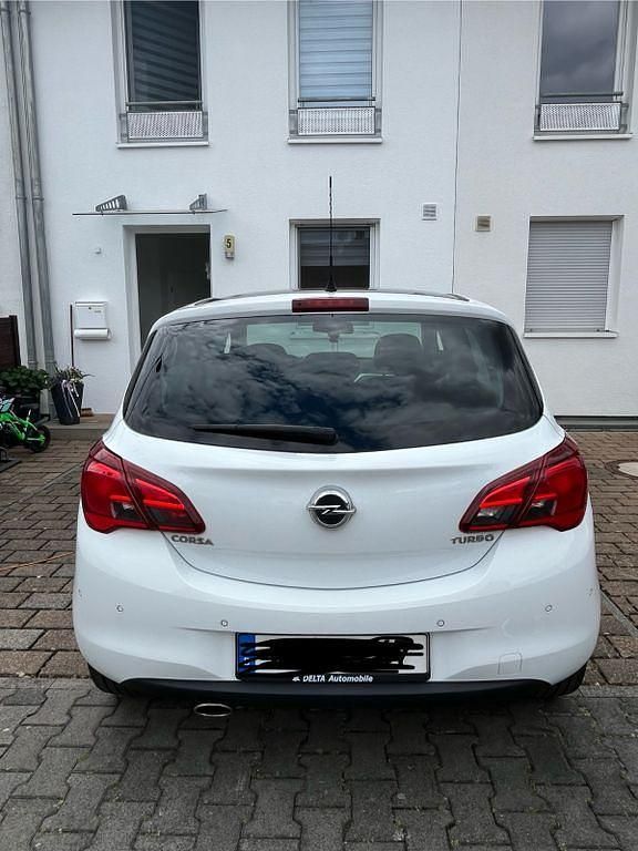 Gebraucht Opel Corsa Color Edition 101 PS (74 kW) 2015 Weiß Kleinwagen