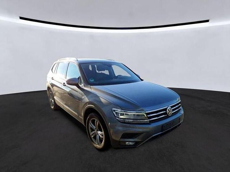 Gebraucht VW Tiguan Allspace Highline 190 PS (139 kW) 2021 Grau SUV