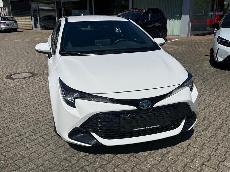 Gebraucht Toyota Corolla 98 PS (72 kW) 2024 Super white 2 Kombi