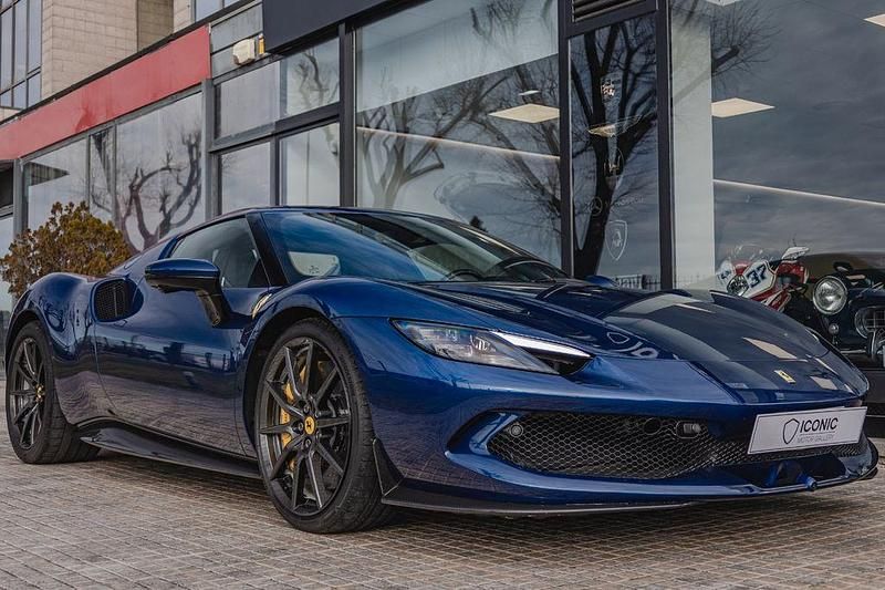 Gebraucht Ferrari 296 840 PS (617 kW) 2024 Blau