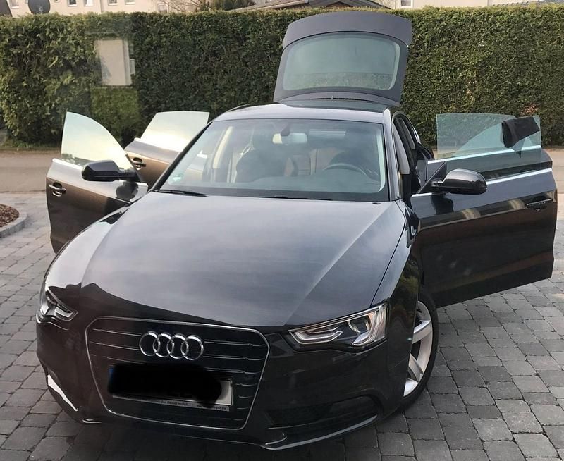 Grau Gebraucht 2015 Audi A5 Sportback Performance Limousine | 17.500 € (Etwas zu teuer) - Bild 1/4