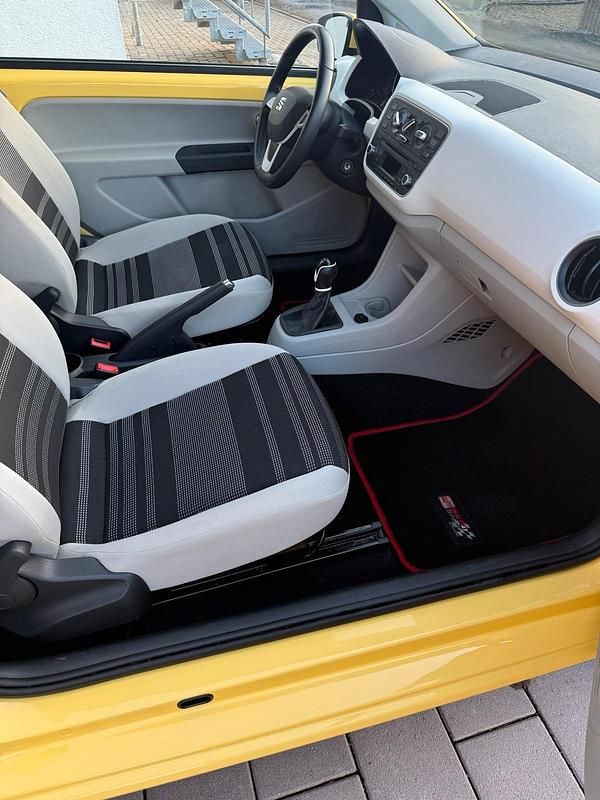 Gebraucht Seat Mii 60 PS (44 kW) 2014 Gelb Kleinwagen