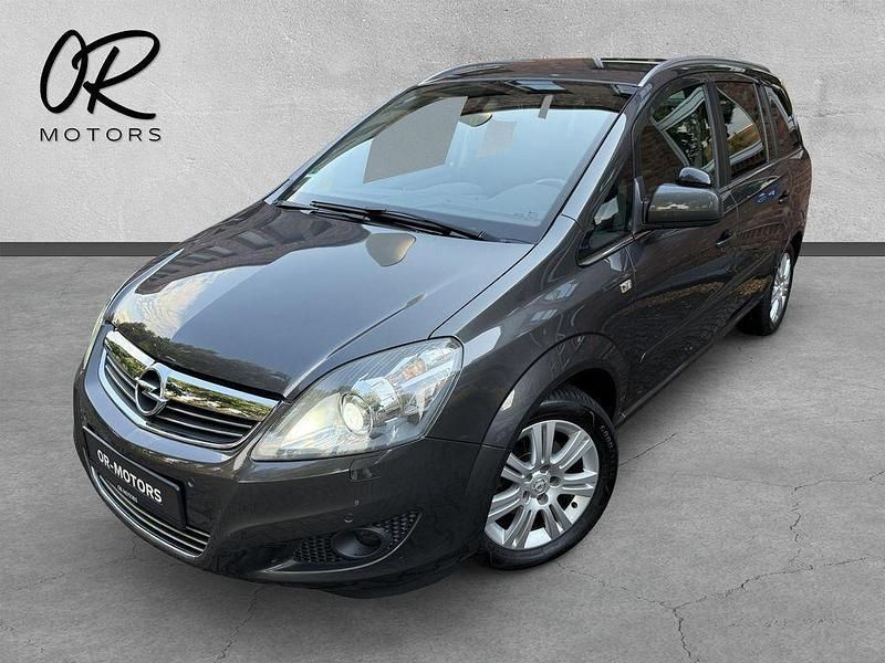 Karbongrau Gebraucht 2012 Opel Zafira Family Van / Kleinbus | 8.980 € (Etwas zu teuer) - Bild 1/4